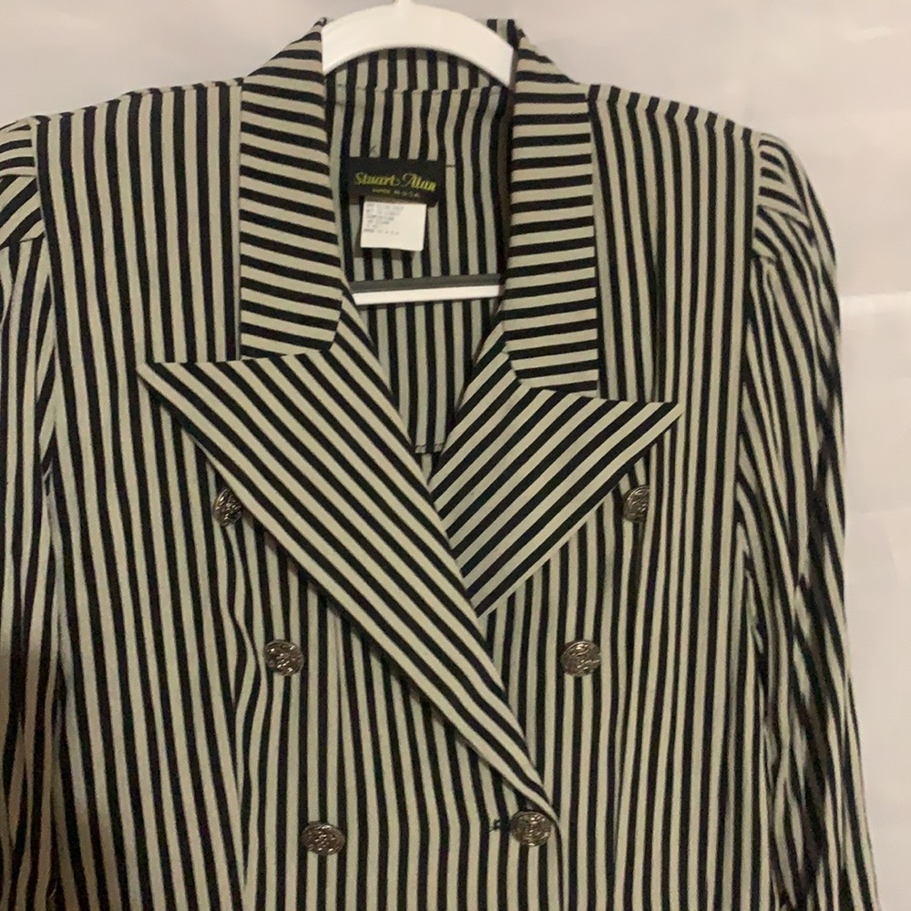 Stuart Alan Black w/Sage Jacket & Sage Pleated Skirt, Size 8 MAKE AN OFFER!!! - Picture 3 of 11